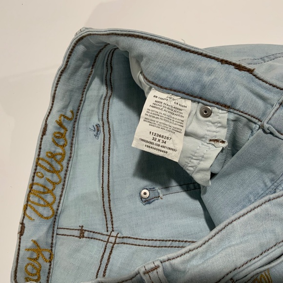 NEW 32X34 Wrangler x Lainey Wilson® Ladies' Boot Hugger Jeans in Bleach - Picture 4 of 11